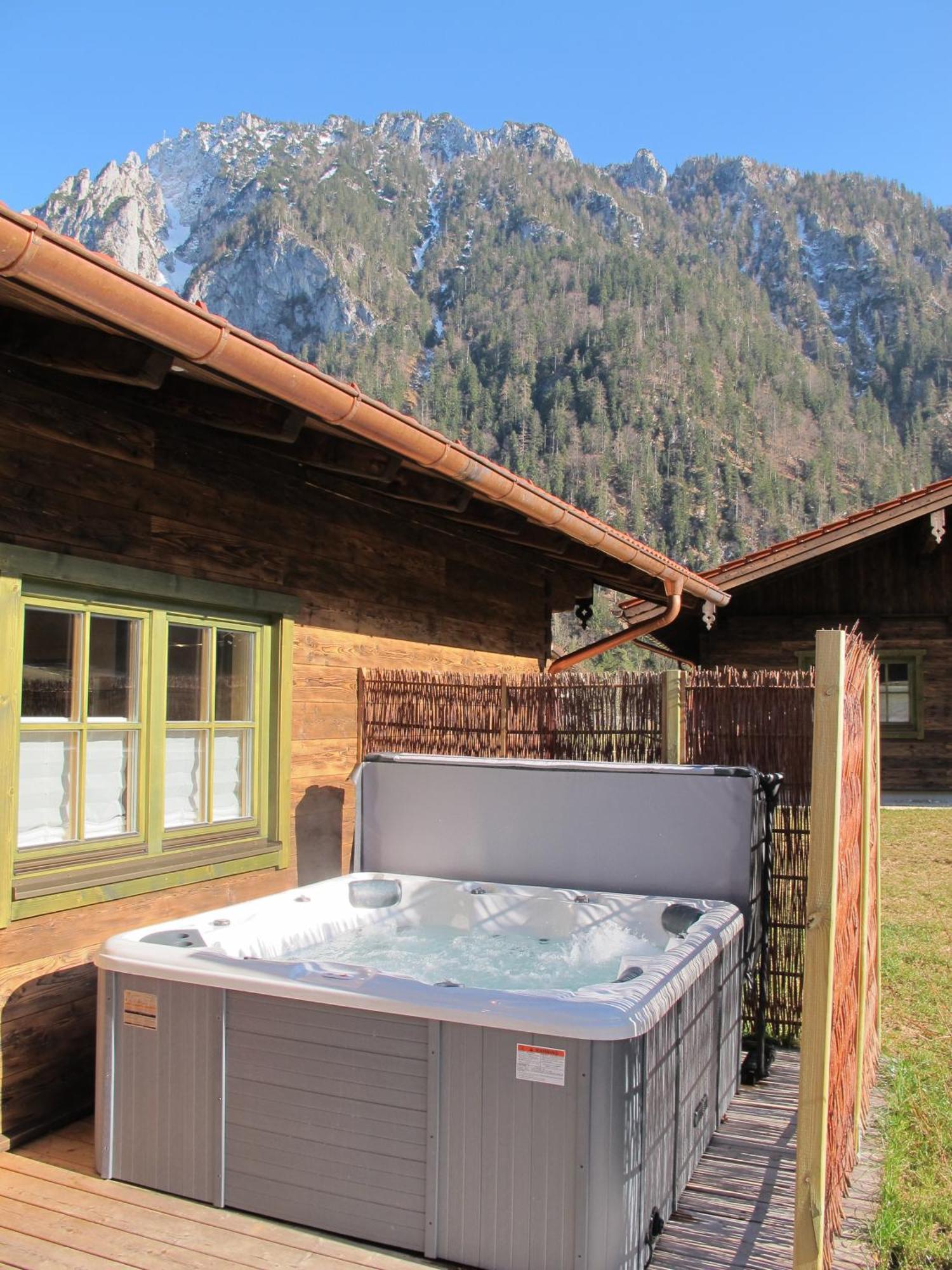Chalets & Apartments Beim Waicher Ruhpolding Chambre photo